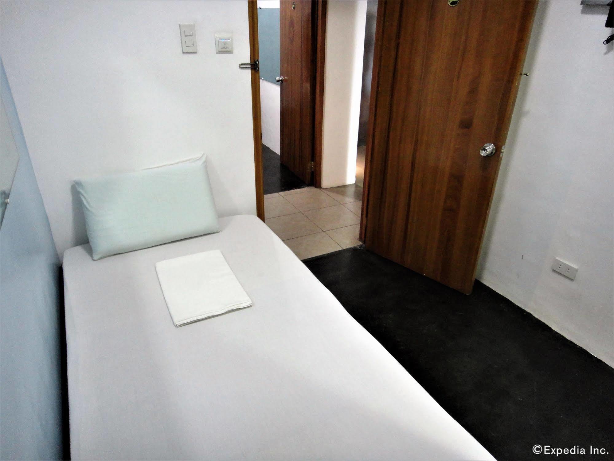 G-Galyx Inn Hotel Cagayan de Oro Bagian luar foto