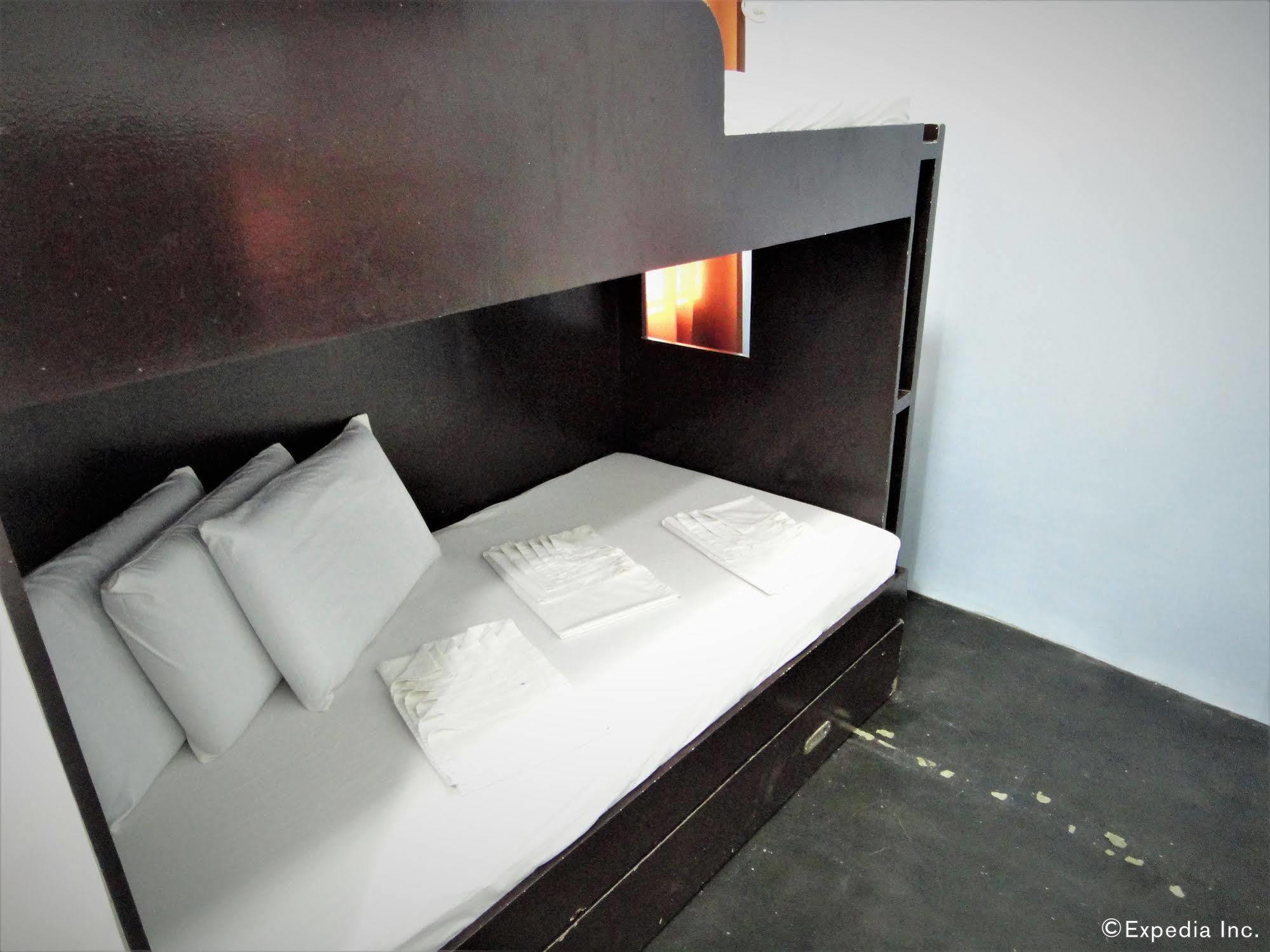 G-Galyx Inn Hotel Cagayan de Oro Bagian luar foto