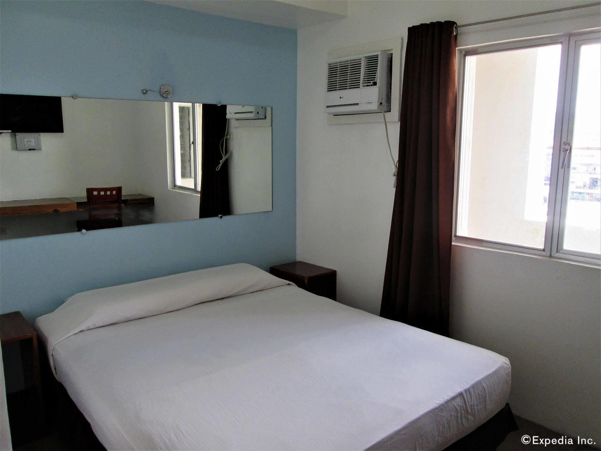 G-Galyx Inn Hotel Cagayan de Oro Bagian luar foto