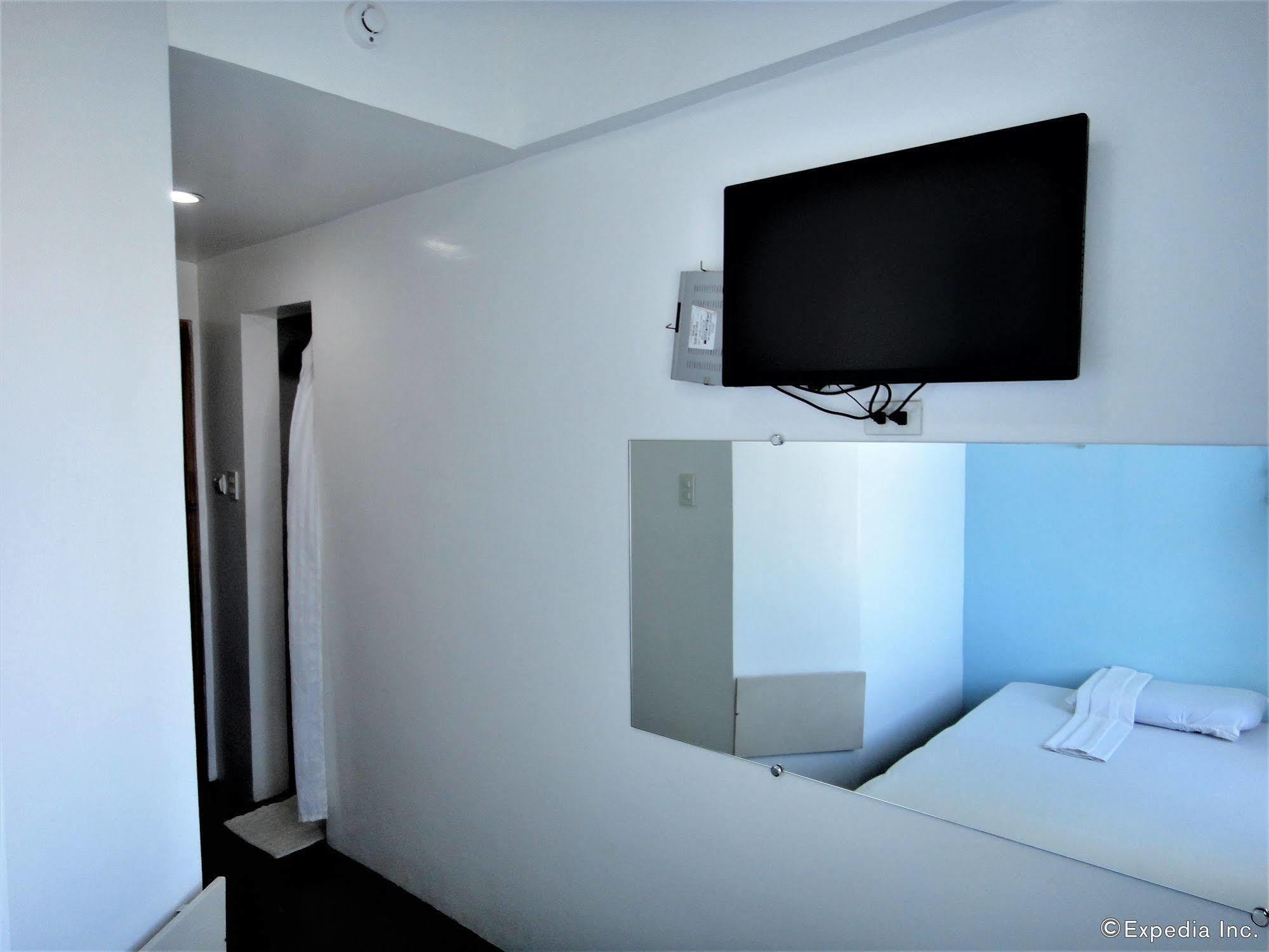G-Galyx Inn Hotel Cagayan de Oro Bagian luar foto