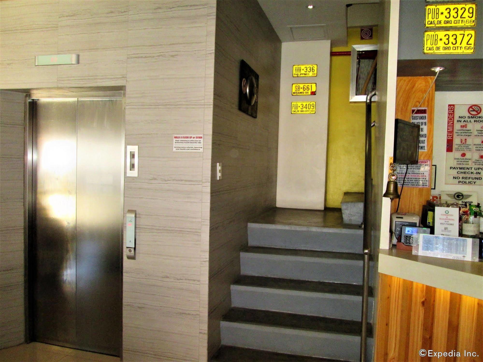 G-Galyx Inn Hotel Cagayan de Oro Bagian luar foto